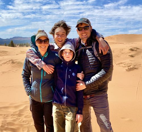 Traveling Mel family photo