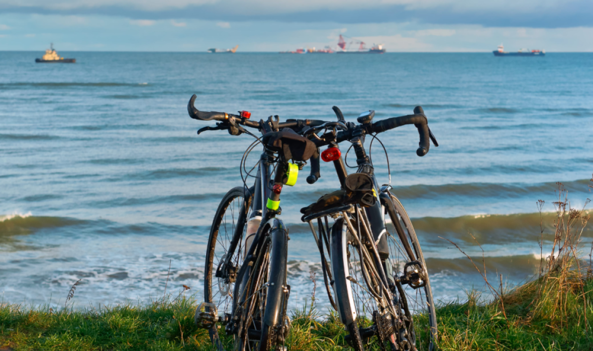 Biking on a beach_h