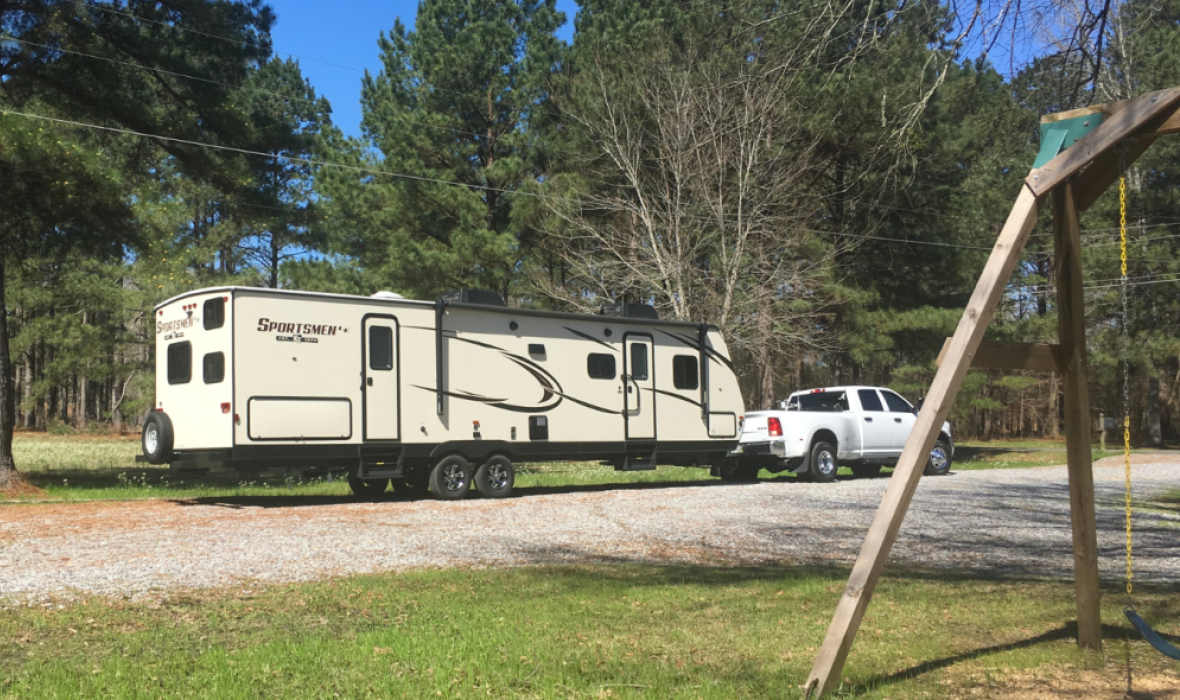 Travel trailer_h