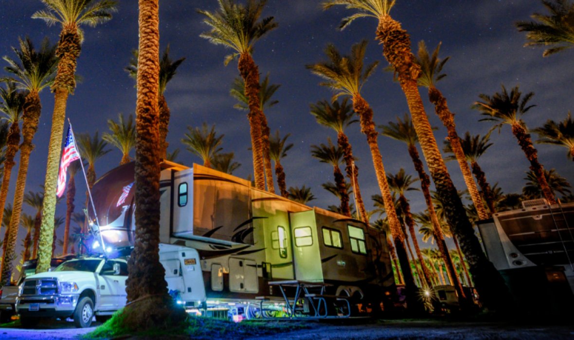 RV With American Flag_h