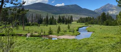 RVing to RMNP Scenery
