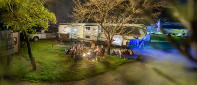 Family camping near RV_h 