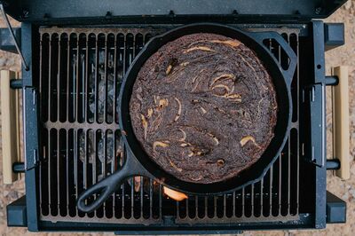 bacon brownies in skillet