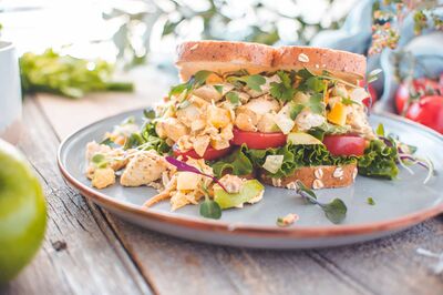 Easy-Curry-Chicken-Salad