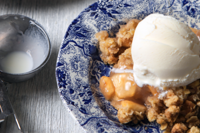 Dutch Oven Caramel Apple Pie
