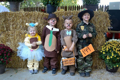 cave-city-halloween-dressed-as-bears.jpg