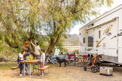 Family camping with RV in Temecula  (1).jpg