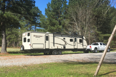 Travel trailer_h