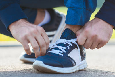 Running shoes_h