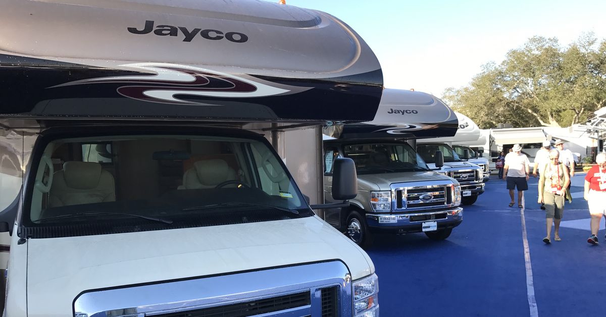 8 Tips for Getting the Most Out of an RV Show - Go RVing