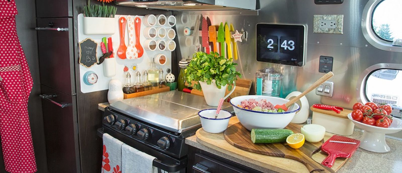 11 Tips For A Well-Equipped RV Kitchen