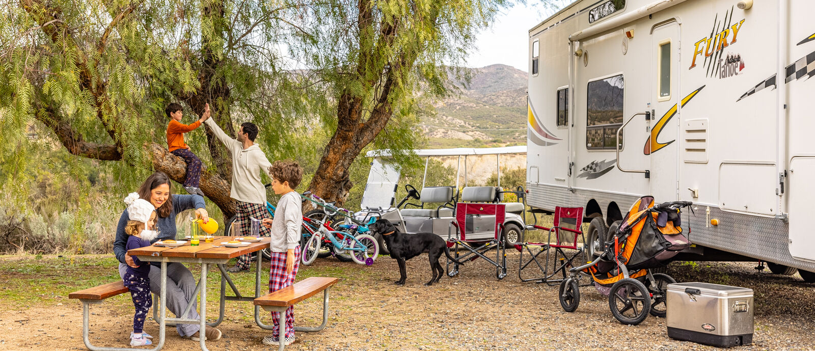 Family camping with RV in Temecula  (1).jpg