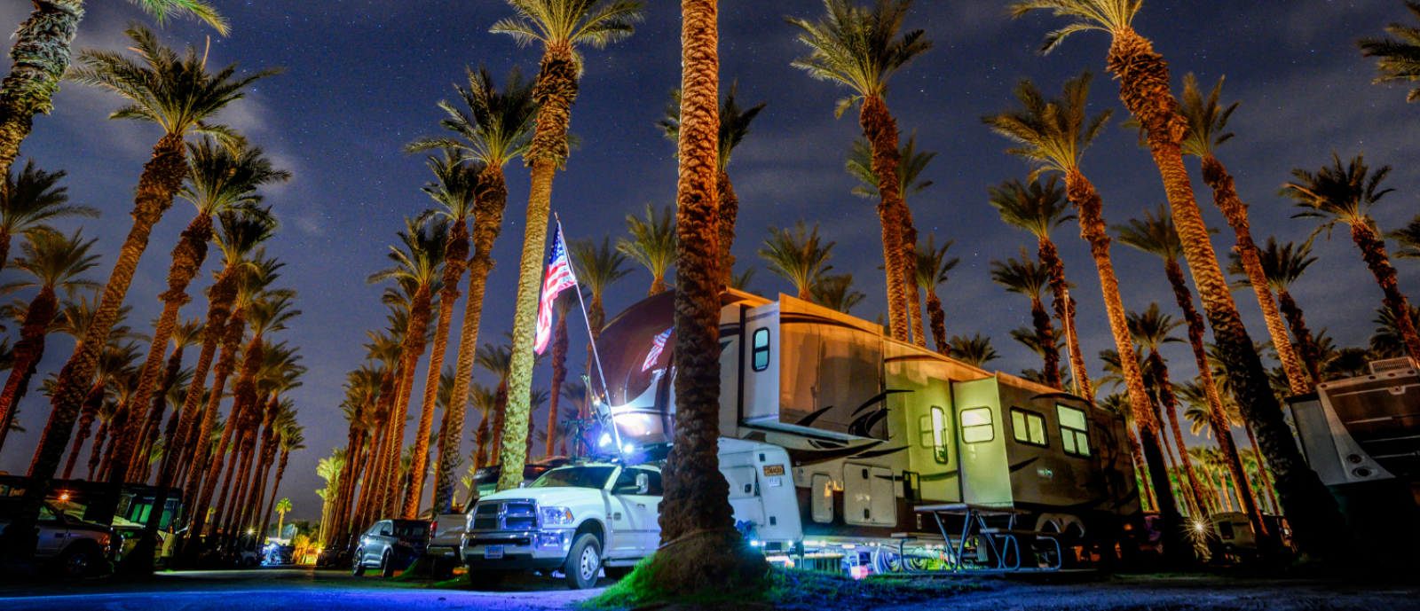 RV With American Flag_h
