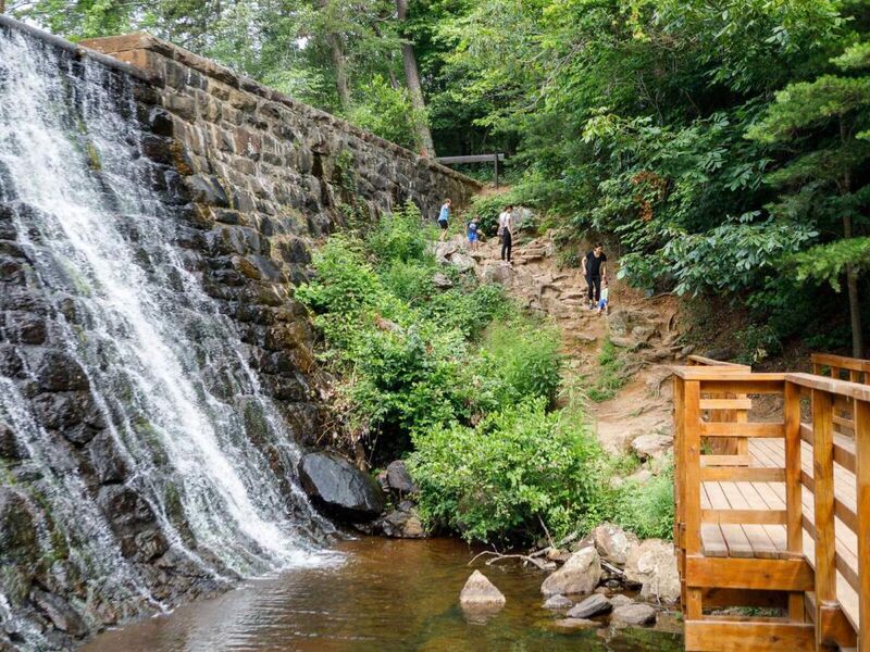 Waterfall hike_Credit to Visit Greenville South Carolina
