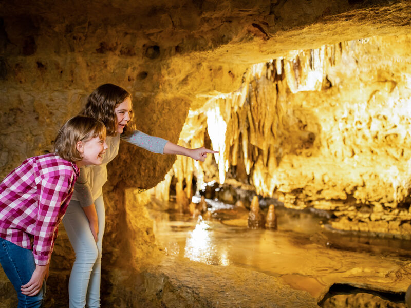 Cave of the Mounds
